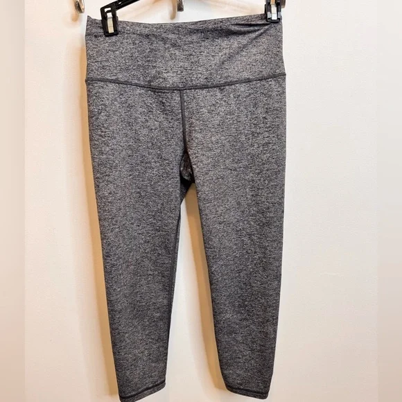 Heather Gray Women's Capri / Crop Leggings - Picture 1 of 4